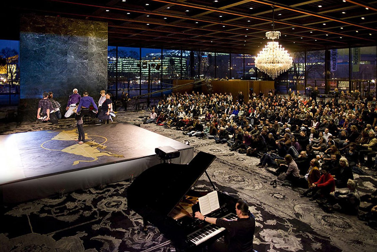 Red Bull Flying Bach